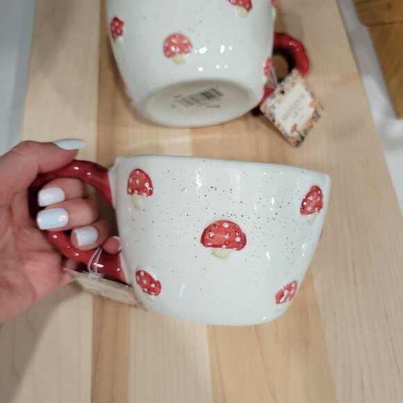 NWT Set Of 2 Mushroom Coffee Mugs Red & White Pottery Coffee Cups Toadstool - Picture 3 of 13
